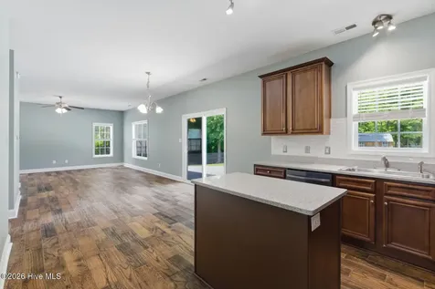 506 Shadyside Court Jacksonville NC 28540