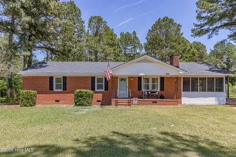 989 Garner Chapel Road Mount Olive NC 28365