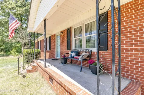 989 Garner Chapel Road Mount Olive NC 28365