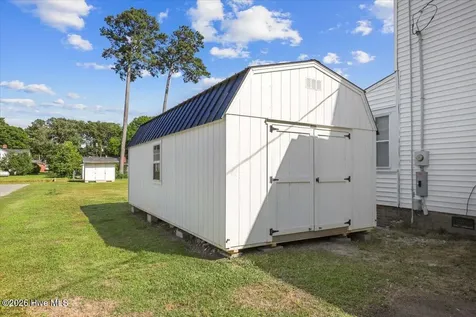 104 N Vance Street Fremont NC 27830