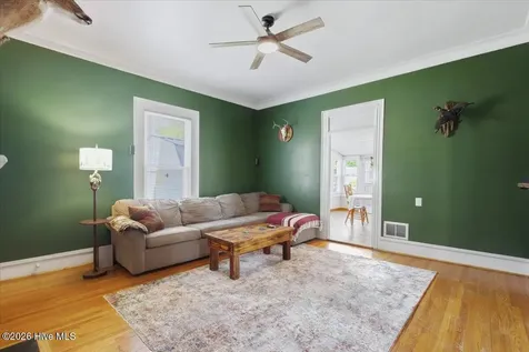 104 N Vance Street Fremont NC 27830