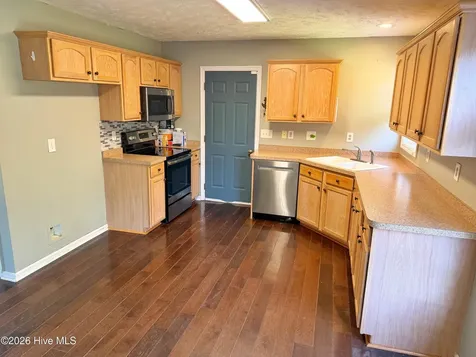 119 Mendover Drive Jacksonville NC 28546