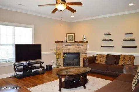 2020 Leighton Drive Greenville NC 27834