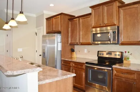 2020 Leighton Drive Greenville NC 27834