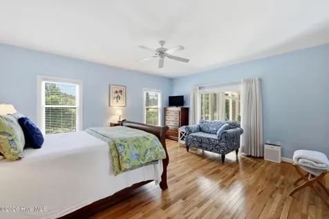 204 Firestone Court New Bern NC 28562