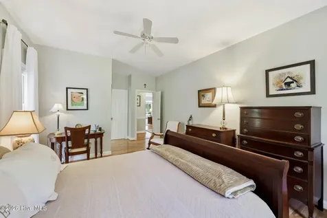 204 Firestone Court New Bern NC 28562