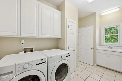 204 Firestone Court New Bern NC 28562