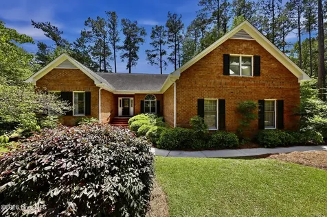 204 Firestone Court New Bern NC 28562