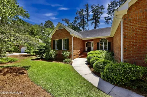 204 Firestone Court New Bern NC 28562