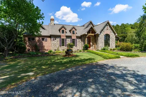 235 Griffin Lake Road Vass NC 28394