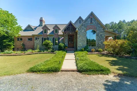 235 Griffin Lake Road Vass NC 28394
