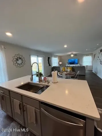 1182 King Eider Way Winnabow NC 28479