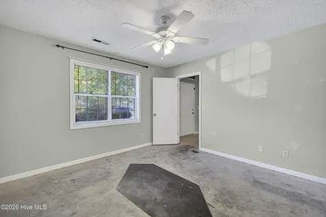 3900 Fawn Creek Drive Wilmington NC 28409