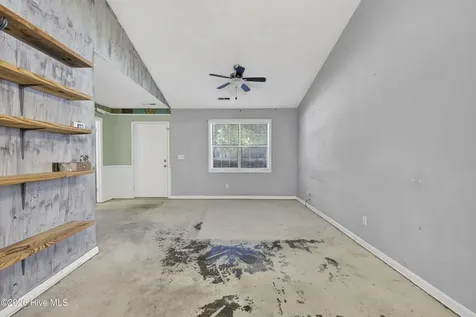 3900 Fawn Creek Drive Wilmington NC 28409