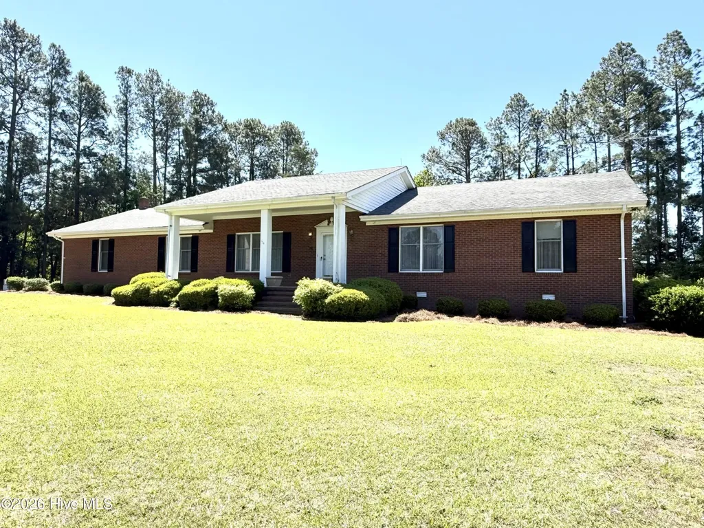 1565 Friendship Church Road Faison NC 28341