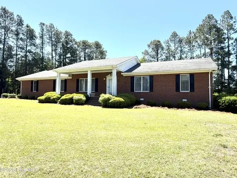 1565 Friendship Church Road Faison NC 28341