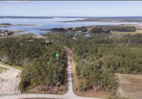 221 Bridgewater Drive Beaufort NC 28516