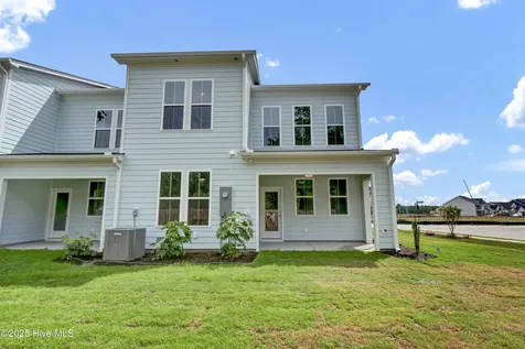 6803 Fellowship Drive Leland NC 28451