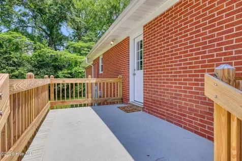 13 Holland Drive Castle Hayne NC 28429