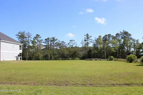 113 Jade Street Beaufort NC 28516