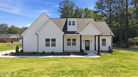 2212 M L King Jr Parkway SE Wilson NC 27893