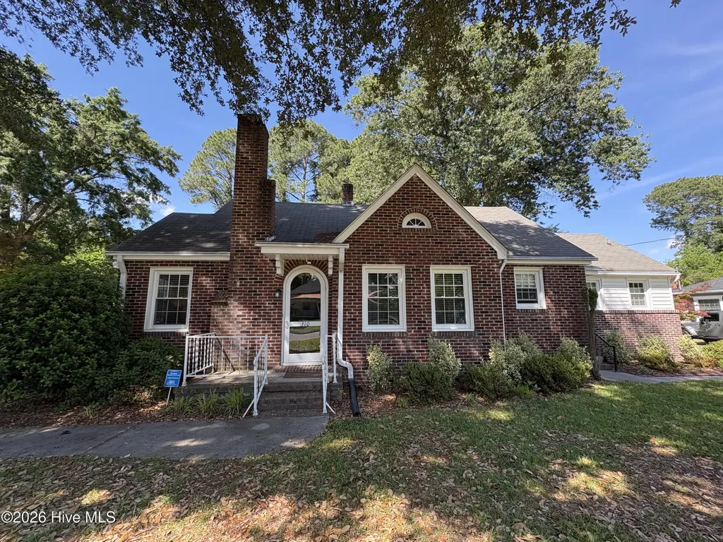 310 E 12th Street Washington NC 27889