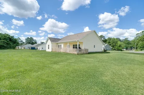 132 Lacarol Street Rose Hill NC 28458