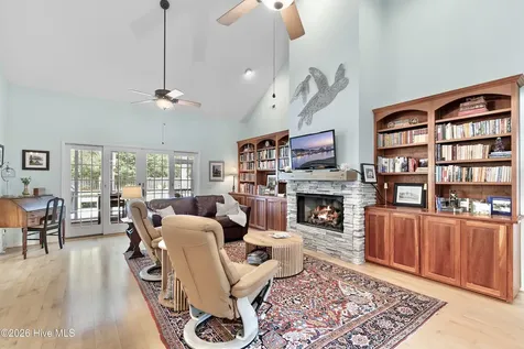 1016 Captain Adkins Drive SE Southport NC 28461