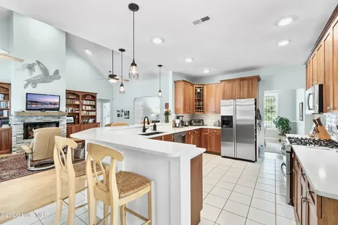 1016 Captain Adkins Drive SE Southport NC 28461