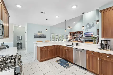 1016 Captain Adkins Drive SE Southport NC 28461