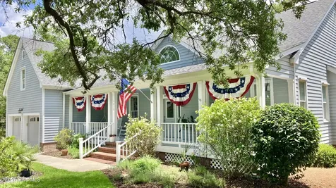 1016 Captain Adkins Drive SE Southport NC 28461