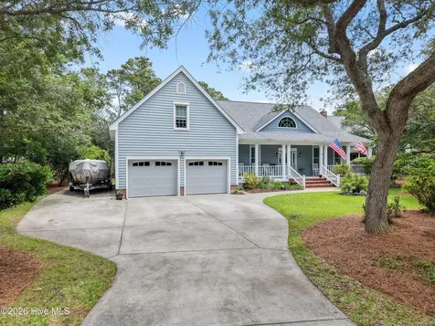 1016 Captain Adkins Drive SE Southport NC 28461