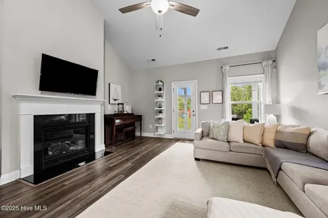 303 Red Cedar Drive Sneads Ferry NC 28460