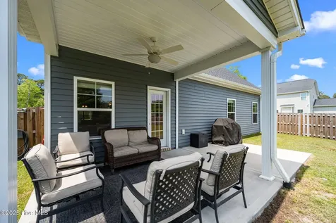 303 Red Cedar Drive Sneads Ferry NC 28460