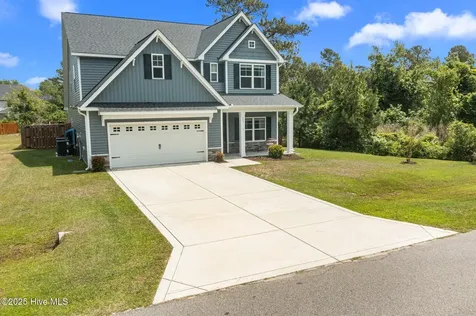 303 Red Cedar Drive Sneads Ferry NC 28460