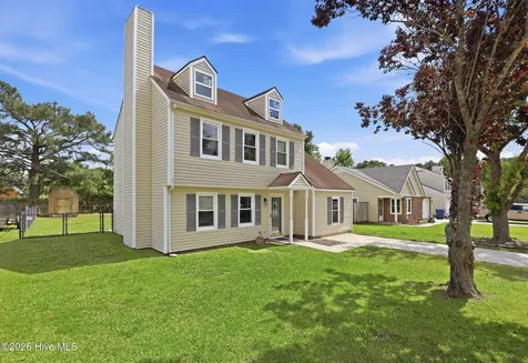910 Coyote Trail Havelock NC 28532