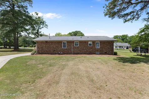 1905 Hullwood Drive Kinston NC 28504