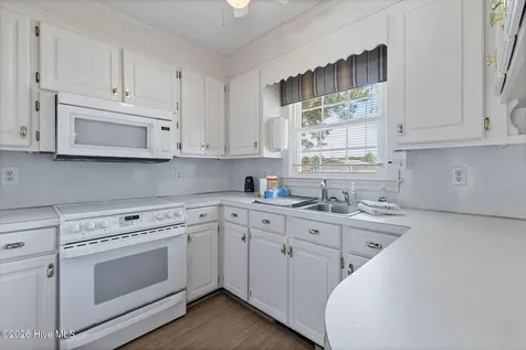 1905 Hullwood Drive Kinston NC 28504