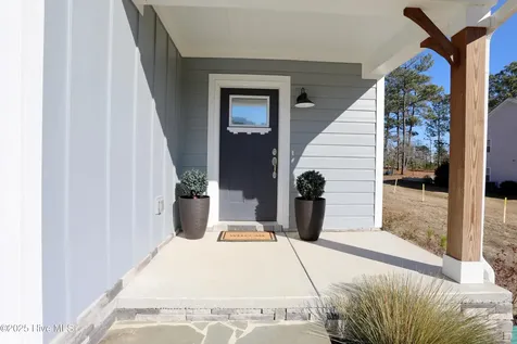 100 Falkirk Court Carthage NC 28327