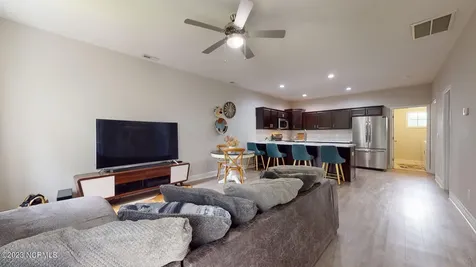 206 N Stingray Lane Sneads Ferry NC 28460