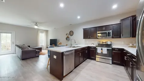 206 N Stingray Lane Sneads Ferry NC 28460