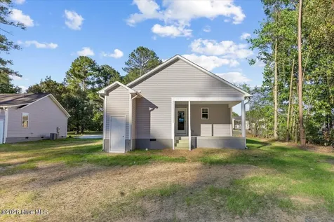 303 N West Street Roseboro NC 28382