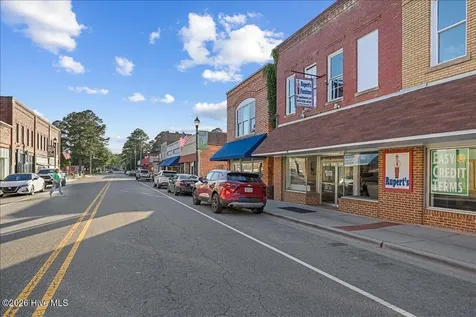 303 N West Street Roseboro NC 28382