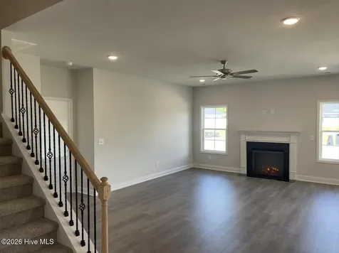 101 Seashore Street Grimesland NC 27837