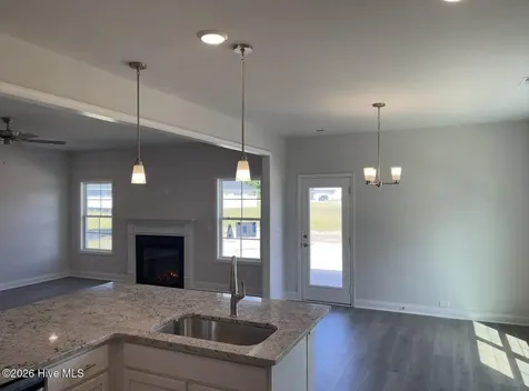 101 Seashore Street Grimesland NC 27837