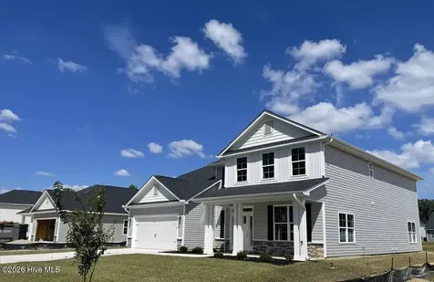 101 Seashore Street Grimesland NC 27837