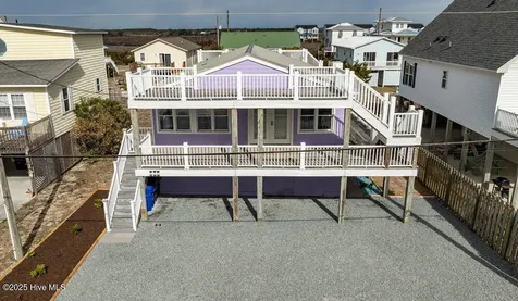 1207 N Topsail Drive Surf City NC 28445