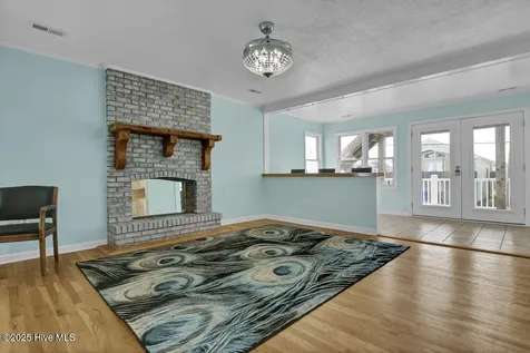 1207 N Topsail Drive Surf City NC 28445
