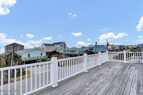 1207 N Topsail Drive Surf City NC 28445