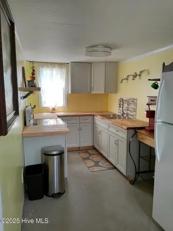 1207 N Topsail Drive Surf City NC 28445